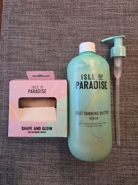 Isle of Paradise Self-Tanning Butter with Shape & Glow Brush